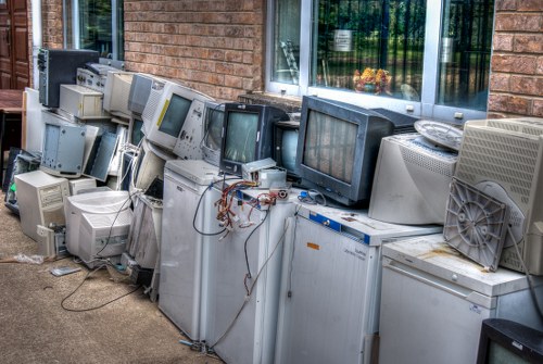 Choosing the right flat clearance company in Seven Kings